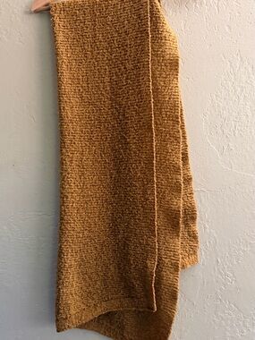 aerie Golden Mustard Textured Knit Scarf Wrap